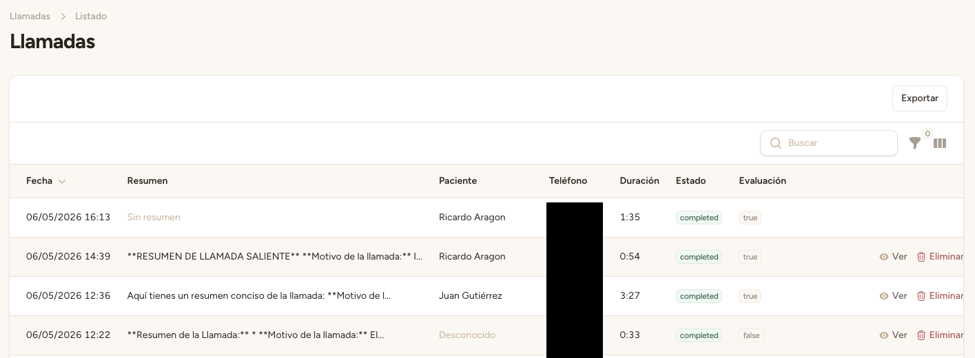 Vista general de la lista de registros de llamadas con filtros y badges de estado